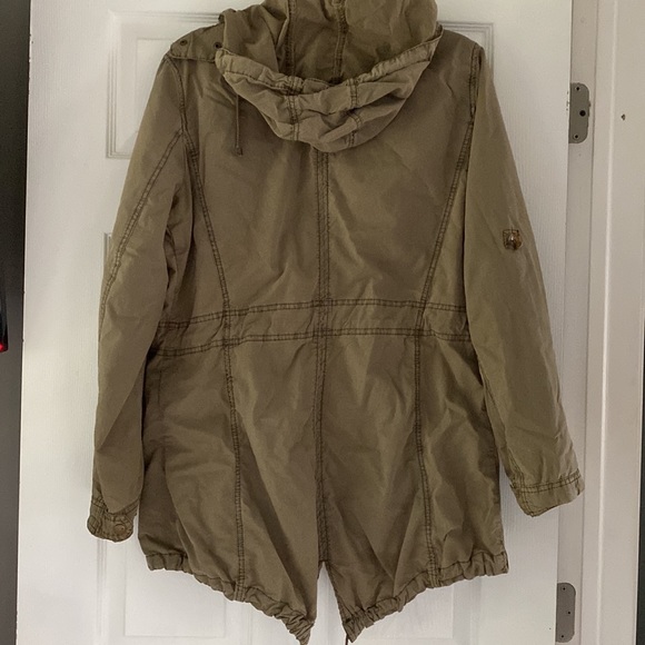 Levis jacket - Picture 3 of 3